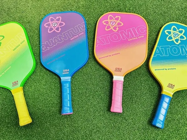 Vợt Pickleball Proton Series 4 Project Paddle Màu Đen Phối Xanh Dương
